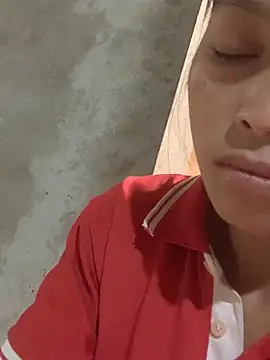 Halyy xx online show from 31, 10, 2025