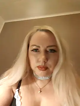 MarinaMargo online show from 10, 11, 2025