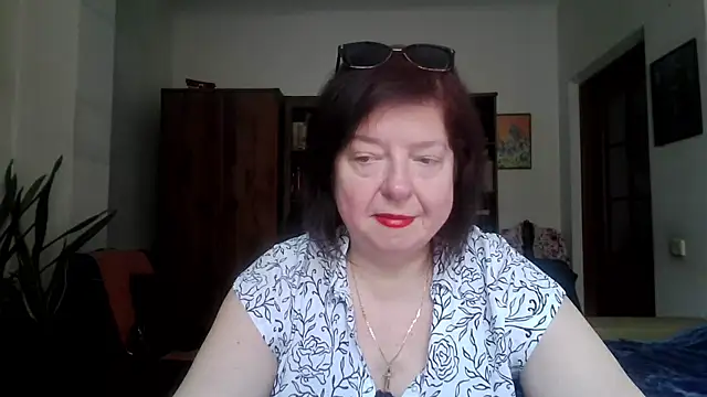 Violet Pulse online show from 22, 4, 2026