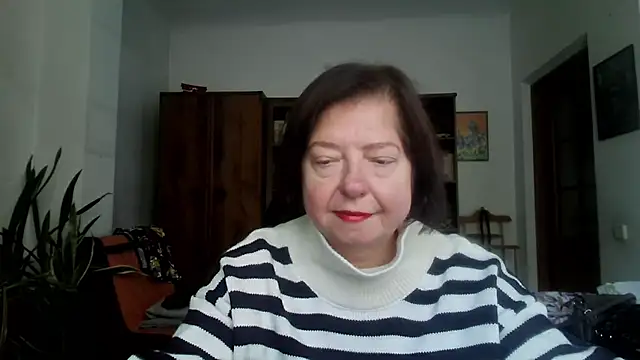 Violet Pulse online show from 4, 10, 2025