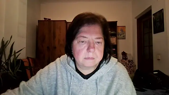 Violet Pulse online show from 4, 11, 2025