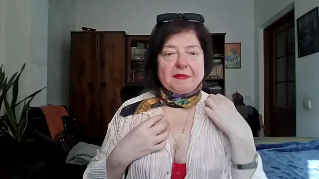 Violet Pulse online show from 5, 3, 2026