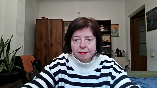 Snapshot of Violet_Pulse chatting on 5, 2, 2026 Violet Pulse online show from 5, 2, 2026