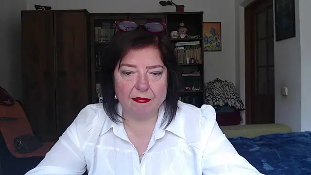 Snapshot of Violet_Pulse chatting on 6, 7, 2026 Violet Pulse online show from 6, 7, 2026