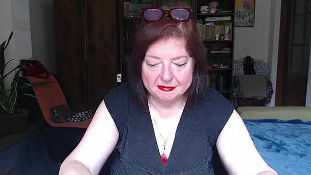 Snapshot of Violet_Pulse chatting on 4, 7, 2026 Violet Pulse online show from 4, 7, 2026