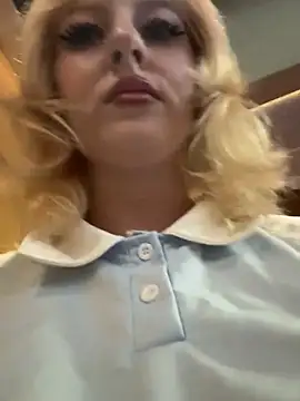 RonnieKiss online show from 23, 7, 2026