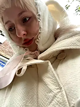 RonnieKiss online show from 10, 10, 2025