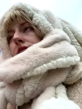 RonnieKiss online show from 28, 10, 2025