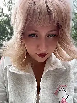 RonnieKiss online show from 9, 7, 2026