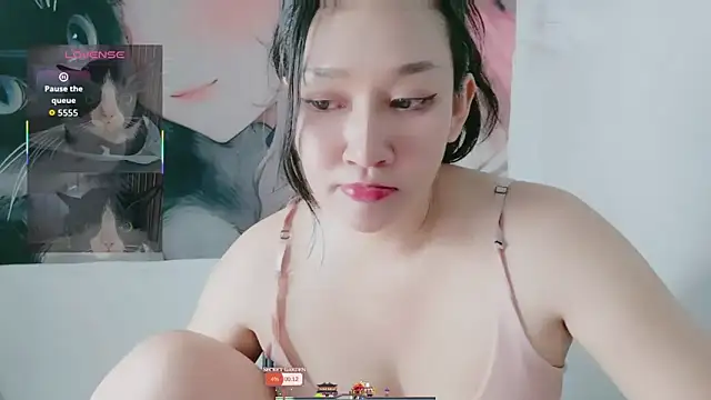 Snapshot of Lalacream12 chatting on 4, 12, 2025 Lalacream12 online show from 4, 12, 2025