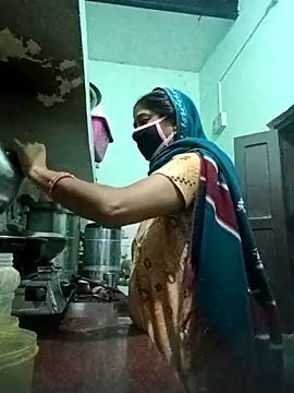 Cute-Charvii online show from 13, 2, 2026