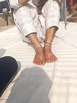 Cute-Charvii online show from 18, 12, 2025