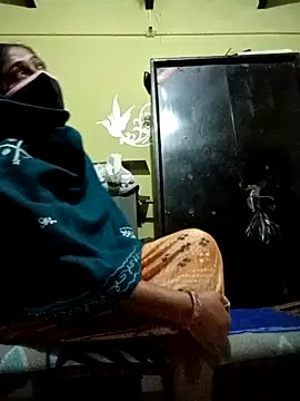 Cute-Charvii online show from 15, 1, 2026