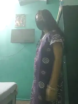 Cute-Charvii online show from 24, 9, 2025