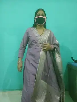 Cute-Charvii online show from 11, 11, 2025