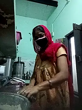 Cute-Charvii online show from 27, 4, 2026