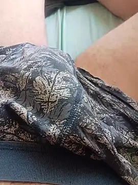 Snapshot of DarkOven chatting on 22, 12, 2025 DarkOven online show from 22, 12, 2025