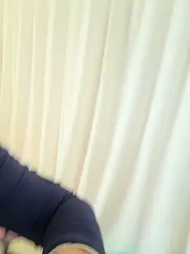 AZ37866 online show from 23, 12, 2025