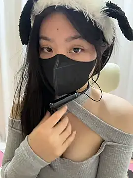 Snapshot of AZ37866 chatting on 13, 2, 2026 AZ37866 online show from 13, 2, 2026