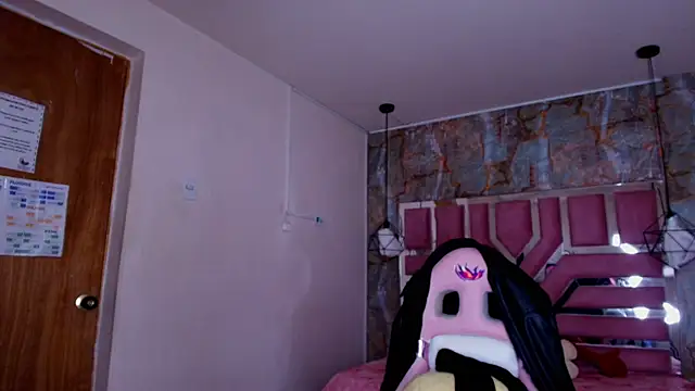 lorem adams online show from 26, 9, 2025