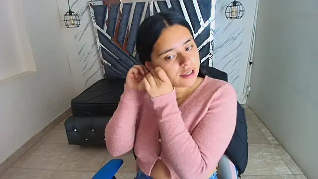 lorem adams online show from 4, 12, 2025