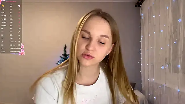 TanekaBoitel online show from 15, 12, 2025