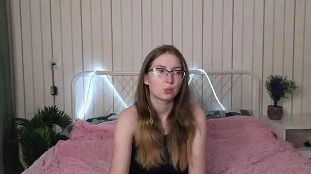 DaliaRadtke online show from 8, 10, 2025