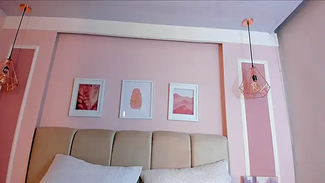 Sarah Reidd online show from 25, 11, 2025