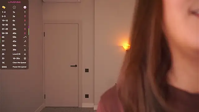 AdrianaCoenen online show from 11, 10, 2025