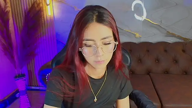 mia tf online show from 6, 11, 2025