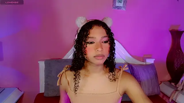  IsabellaRousse online show from 24, 11, 2025