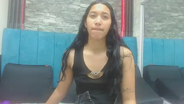 Lil Rose2006 online show from 15, 11, 2025