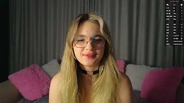 vivyboo111 online show from 9, 11, 2025