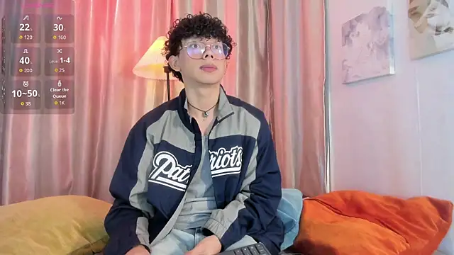 liam twiink online show from 3, 5, 2026