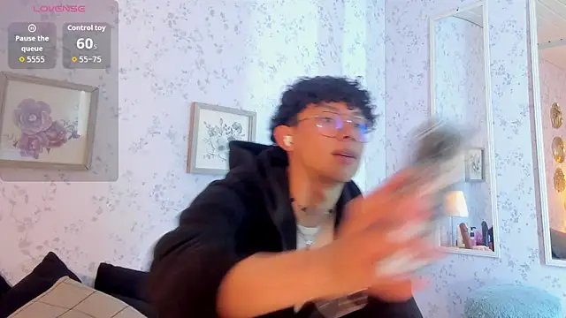 liam twiink online show from 21, 3, 2026