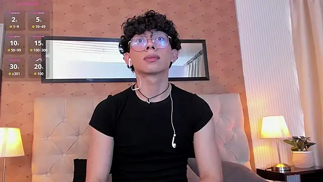 liam twiink online show from 5, 5, 2026