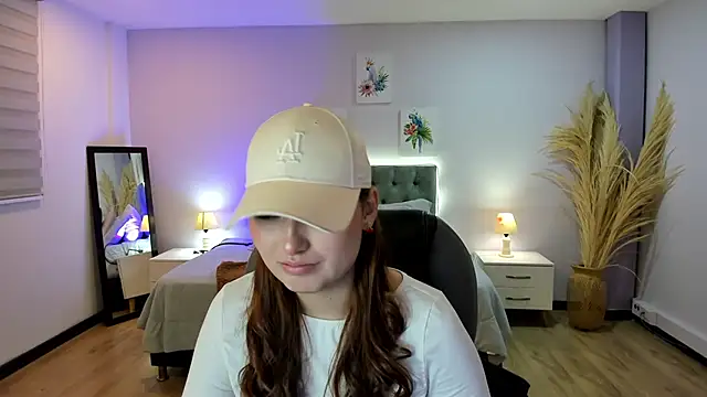 Samara Hilton 2 online show from 1, 10, 2025