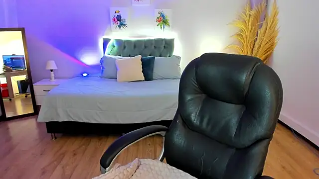 Samara Hilton 2 online show from 24, 9, 2025