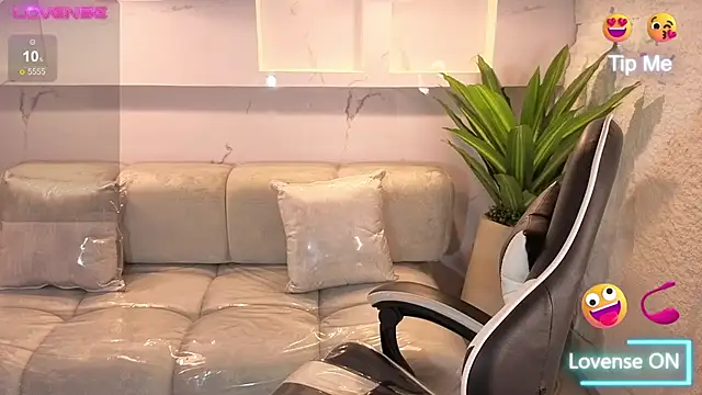 scarlett smith tp online show from 18, 11, 2025