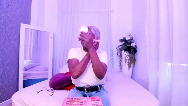 Snapshot of LolaJenkinss chatting on 17, 10, 2025 LolaJenkinss online show from 17, 10, 2025