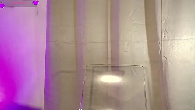 Snapshot of Missdionne_curly chatting on 10, 2, 2026 Missdionne curly online show from 10, 2, 2026