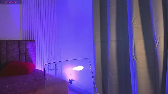 Missdionne curly online show from 20, 12, 2025