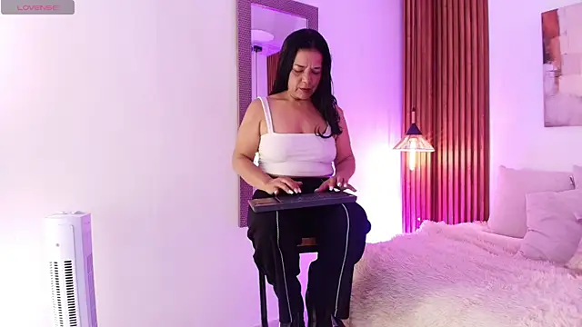 Snapshot of EvaGoddess_ chatting on 26, 6, 2026 EvaGoddess online show from 26, 6, 2026