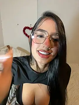 Julieta Duque online show from 3, 3, 2026