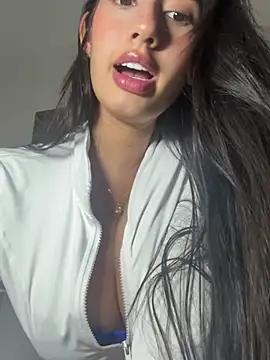 Snapshot of Julieta_Duque chatting on 25, 7, 2026 Julieta Duque online show from 25, 7, 2026