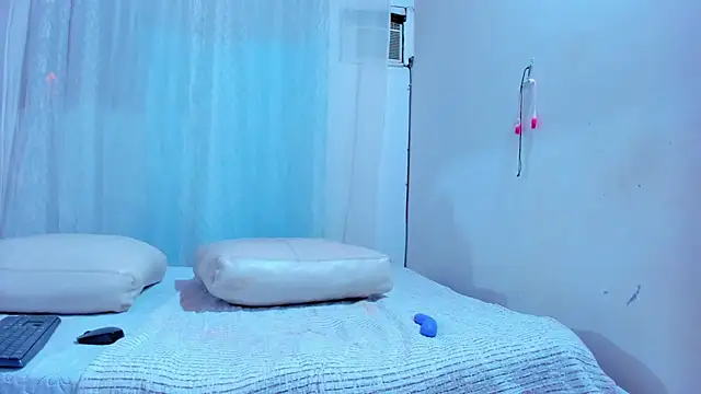 Maturealiciaray online show from 11, 1, 2026