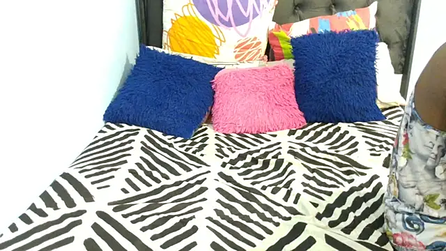 Dandelion enigman online show from 4, 11, 2025