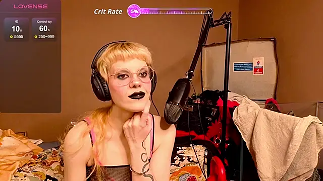 tacodeluxxxe online show from 2, 12, 2025