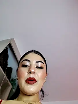 ValeNiitaLuv online show from 1, 2, 2026