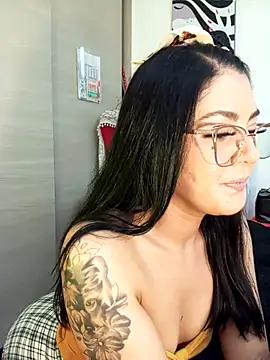 ValeNiitaLuv online show from 19, 10, 2025